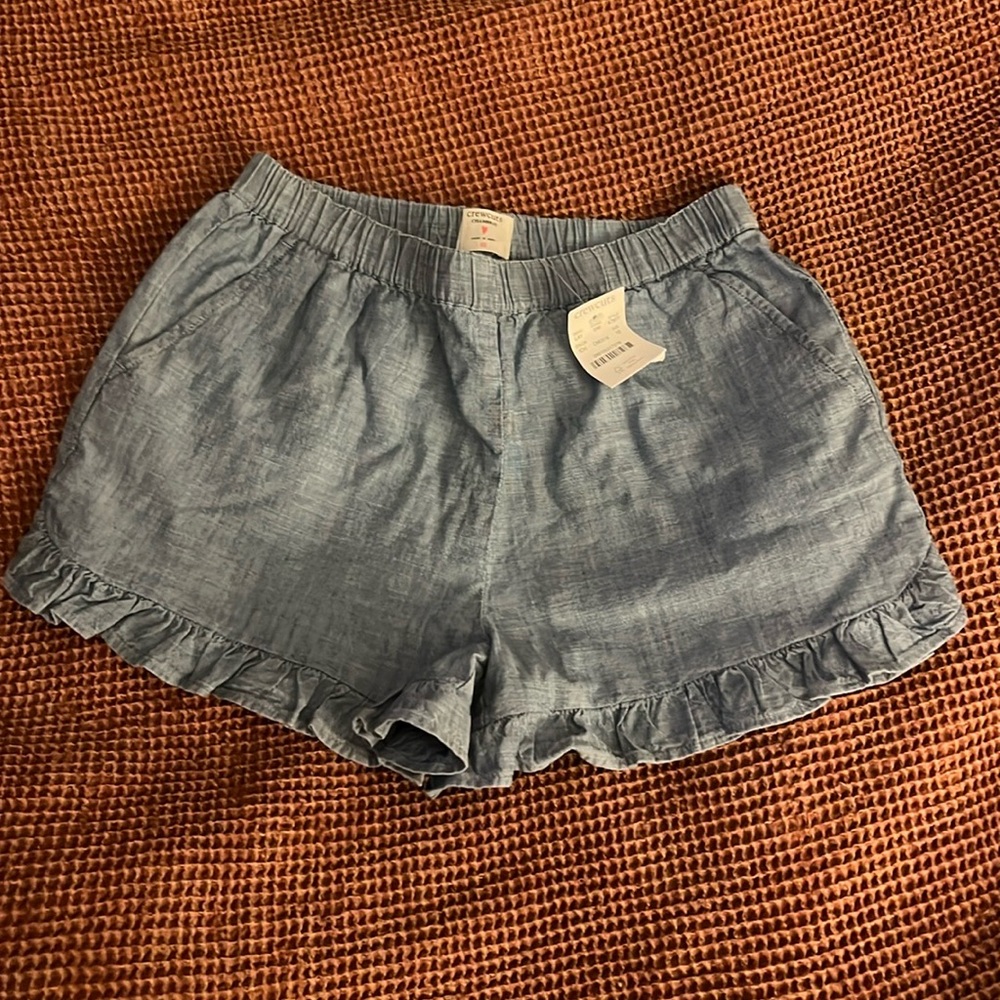 NWT Crewcuts girls chambray denim shorts. Size 10